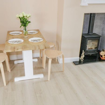Beautiful Cottage With Gardens, Patio & Fireplace Dromahair 외부 사진
